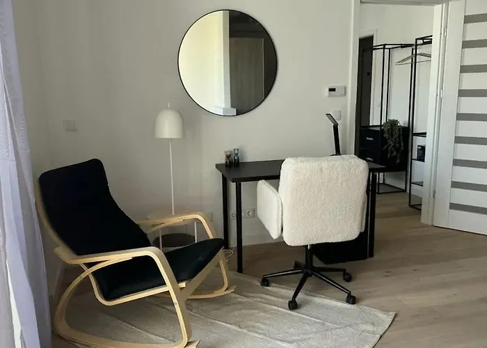 Feel-good Oasis In L Jos13 *